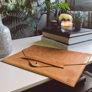 Hearth and Hand with Magnolia Leather Laptop Case
